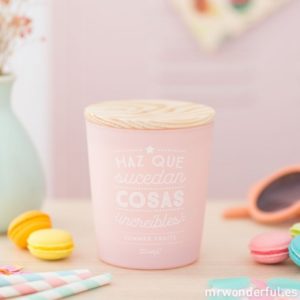 mrwonderful_8435460705929_wom03029_vela_haz-que-sucedan-cosas-increibles_cast-8