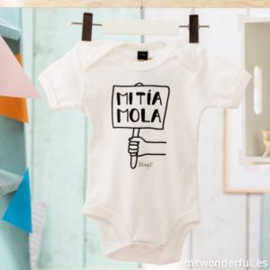 mrwonderful_body_tia_body-bebe_mi-tia-mola-8